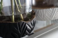 Leonardo Vase Mit Holzsockel CASOLARE 33 Cm Schwarz -Küchenbedarf Laden 210 Casolare Vase 30 Sockel Schwarz 084398 Vase 40 Sockel Weiss 084399 detail Q