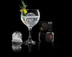 Lurch ICE FORMER Ball, 2er Set 9 Lurch ICE FORMER Ball, 2er Set -Küchenbedarf Laden 215 RS3753 240730 ICE FORMER Sphere 6cm Cocktail scr