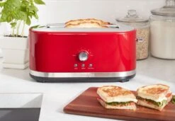 KitchenAid Langschlitztoaster Mit Manueller Bedienung In Empire Rot -Küchenbedarf Laden 5kmt4116EER ambiente