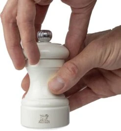 PEUGEOT Salzmühle Bistrorama Ecru -Küchenbedarf Laden BISTRO Ivoire 40840 40857 utilisation 1