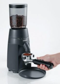 Graef Kaffeemühle CM 702 -Küchenbedarf Laden CM702 Siebtraeger befuellen grau l