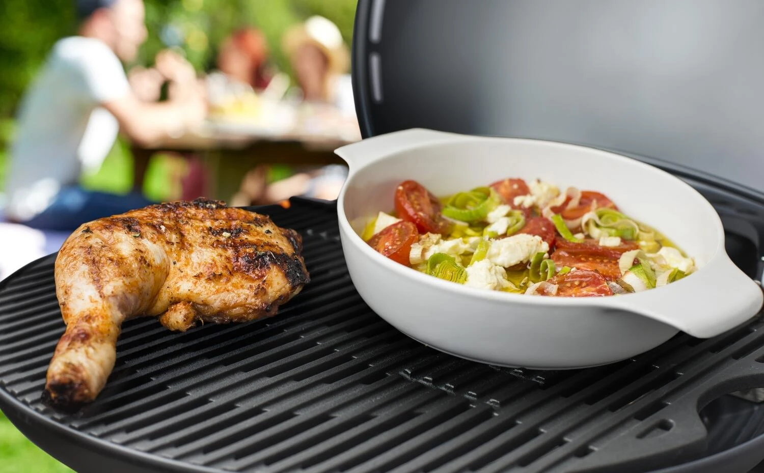 Eschenbach Flacher Topf Mit Deckel Cook & Serve In Petrol 11 Eschenbach Flacher Topf Mit Deckel Cook & Serve In Petrol – Bild 9