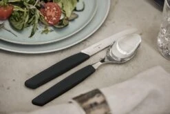 Victorinox Swiss Modern Besteck-Set Mit Tomatenmessern, 12-teilig, Schwarz -Küchenbedarf Laden CUT 6 9093 11W 24 G 4 1