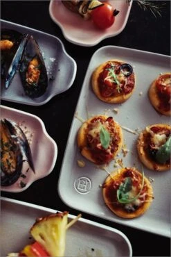 Emile Henry Aperitivo Snackplatte In Calanque -Küchenbedarf Laden EH 500X Amb PlancheAperitif AppetizerPatter TopView1 V HD 2