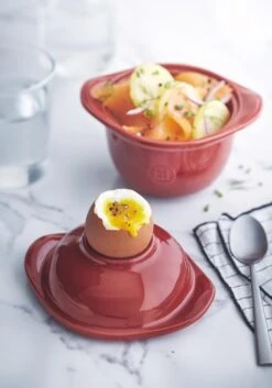 Emile Henry Mini-Auflaufform "Egg Nest" In Grand Cru -Küchenbedarf Laden EH 8409 Amb Oeuf EggNest BoiledEgg PotatoSalad V