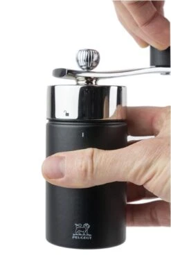 PEUGEOT Muskatmühle Isen Schwarz Matt -Küchenbedarf Laden Isenmuscade noirmat utilisation 39639