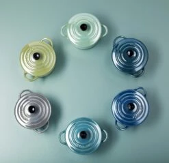 Le Creuset Mini Cocotte In Marseille Metallic 7 Le Creuset Mini Cocotte In Marseille Metallic -Küchenbedarf Laden Metallics LS03