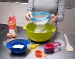 Joseph Joseph Schüssel-Set Nest 9 Plus Bunt, 9-tlg. -Küchenbedarf Laden Nest 9 Plus Seive 2 neu